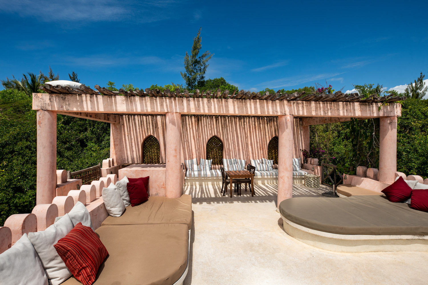 Qambani Luxury Resort Zanzibar Hotel - Sundowner Villa rooftop with shade and seating area